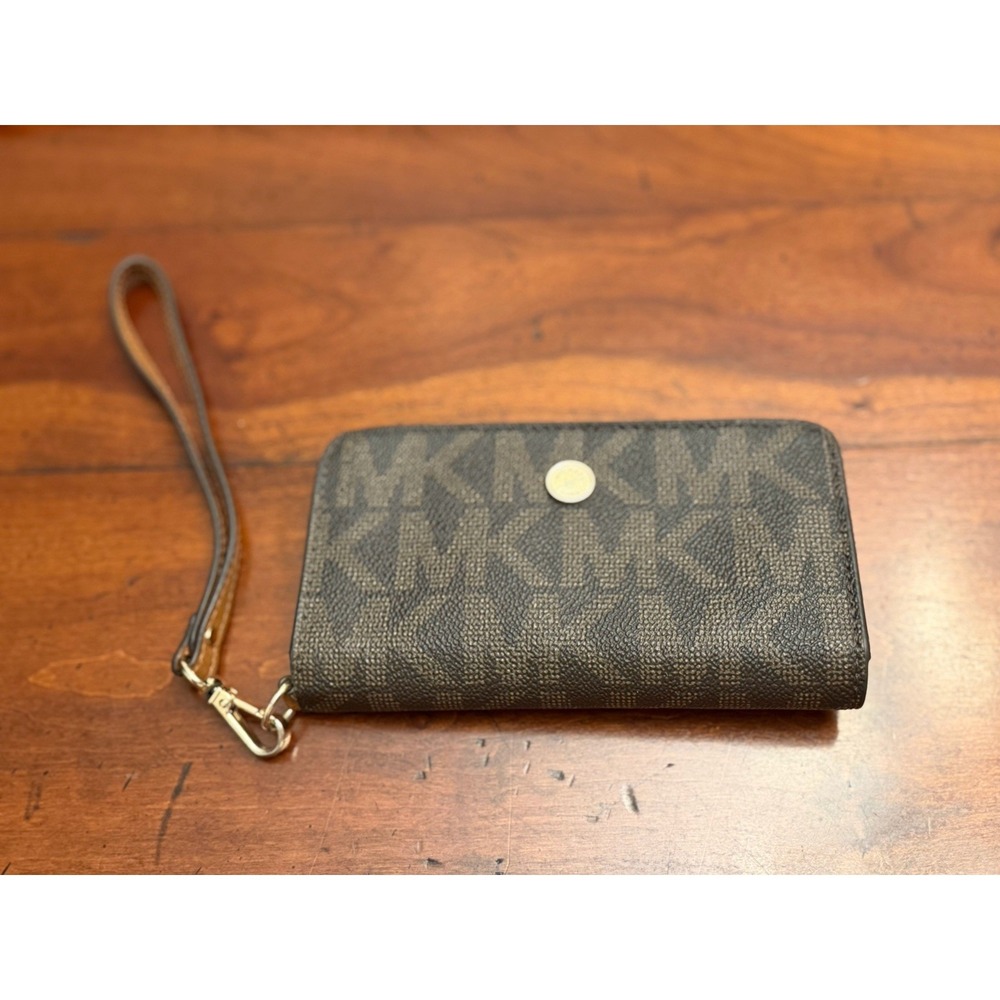 Michael Kors Jet‎ Set Signature Logo Bifold Wristlet Wallet Brown MK Monogram